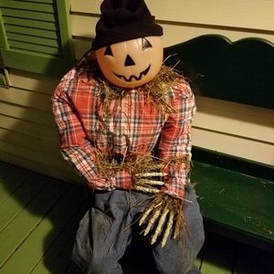 Meet your Posher, Suzy